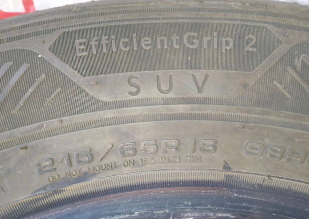 Goodyear Efficientgrip 2 SUV 215/65 R16 ny�ri elad�
