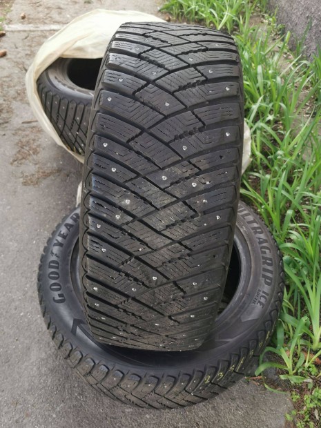 Goodyear Tli- 235/55 R18 104T , szges gumi-4DB