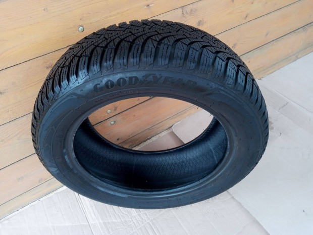 Goodyear Ultragrip 205/55 R16 4db (Tli)