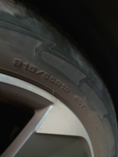 Goodyear Ultragrip Performance Gen-1 215/55 R18 95T