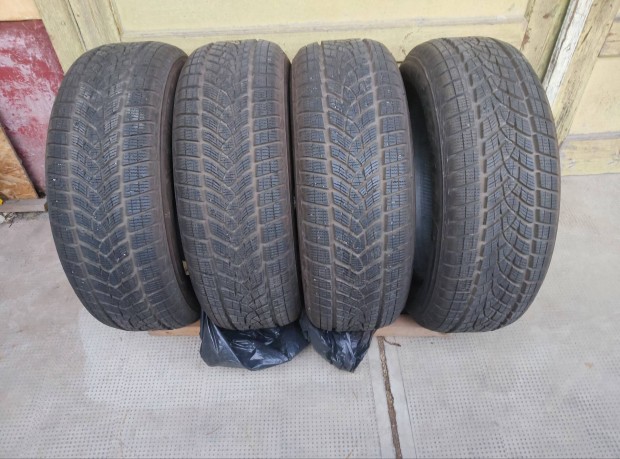 Goodyear Ultragrip tli gumi 4 db