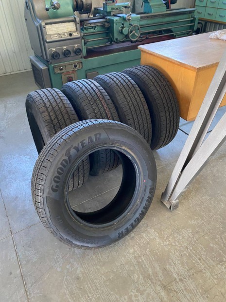 Goodyear Wrangler Territory 255/65-R18 5 db új gumiabroncs eladó