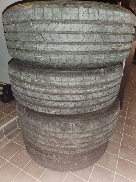 Goodyear Wrangler Territory HT 255/55 r20 4 vszakos gumiabroncs, j