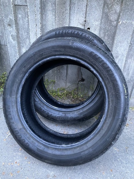 Goodyear efficient grip performance 215/55r17 nyri gumi