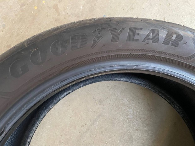 Goodyear ny�ri gumi - 205/50 R17