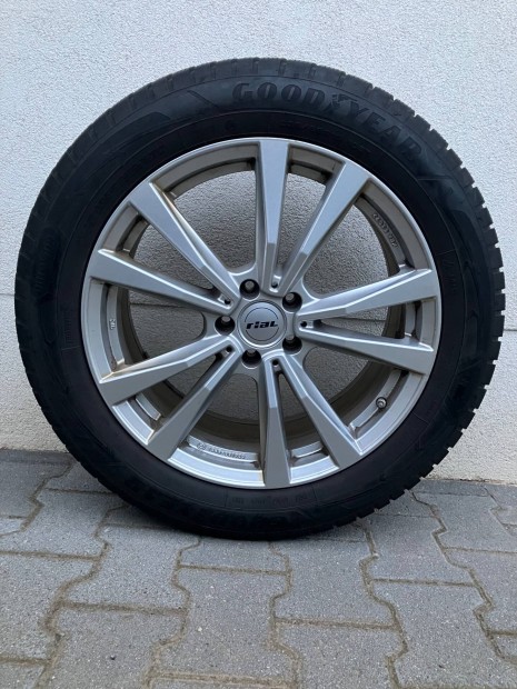 Goodyear tli gumi garnitra alumnium felniken
