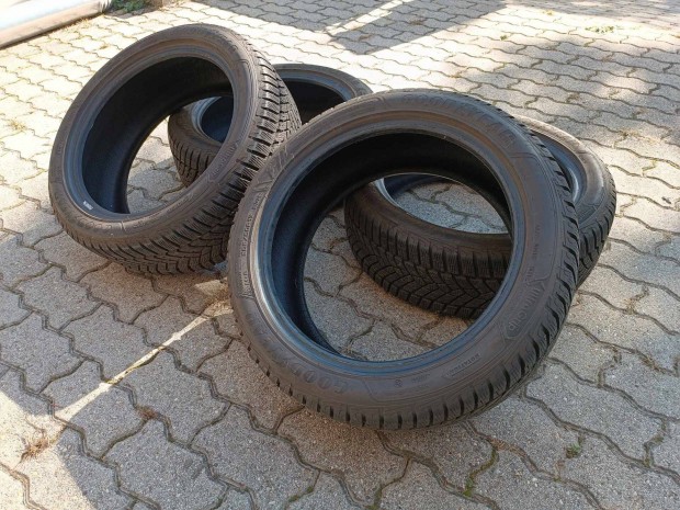 Goodyear tligumi 17 colos