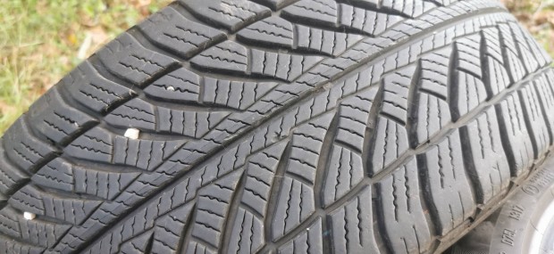 Goodyear ultragrip 8 performance 245/40R18 tli pr 