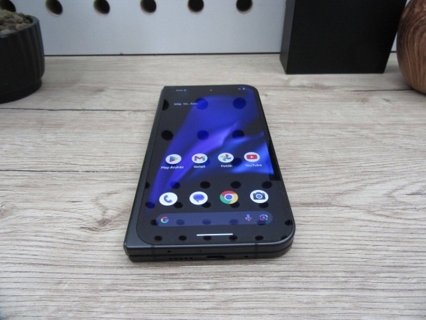 Google Pixel 9 Pro Fold - Obsidian - Használt karcmentes