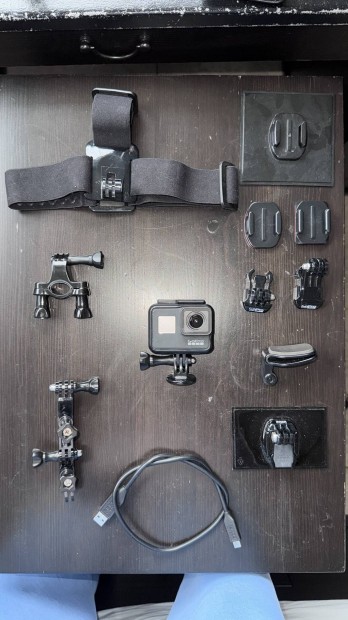 Gopro Hero 7 Black kieg�sz�t�kkel