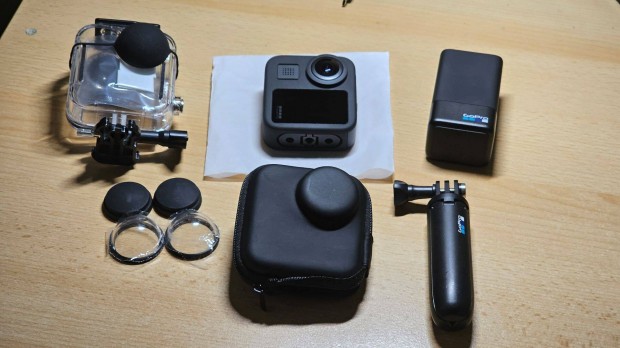 Gopro Max 360 - 5.6k 360 fokos akcikamera, 3 akku, vzll tok