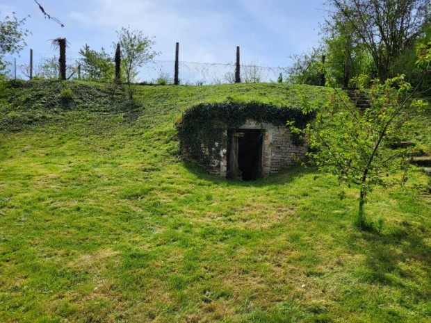 G�rcs�nyben elad� telek.