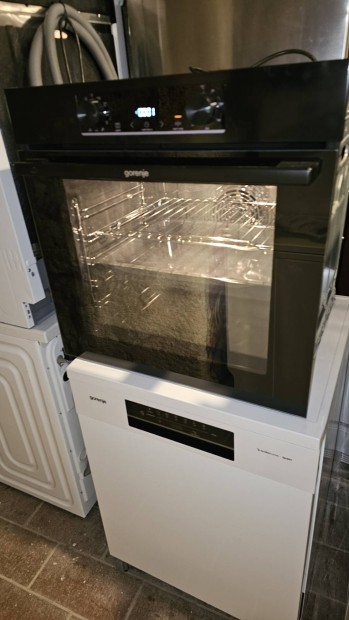 Gorenje BO6735E02BK digitális hőlégkeverős sütő