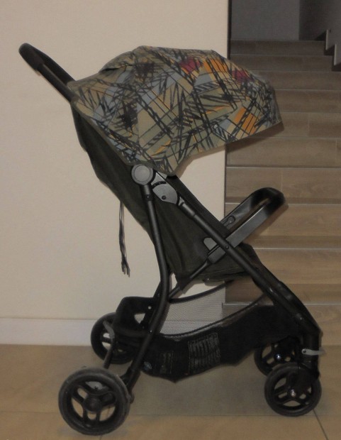 Graco Breaze Lite 2 Couture Fern babakocsi 22kg-ig hasznlhat