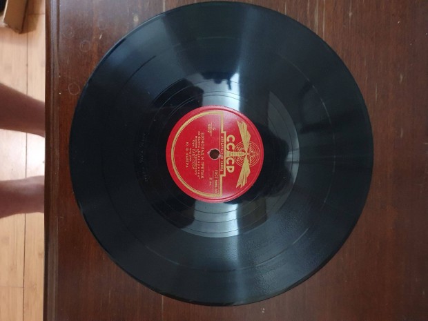 Gramofon, Diótöró - spanyol tánc, Trepak