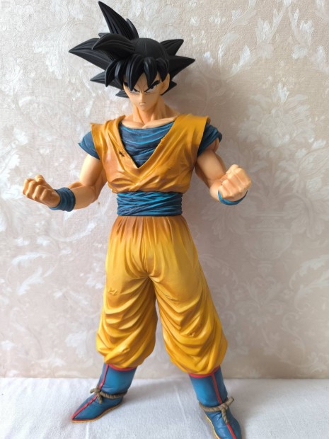Grandista Goku figura (aranymatrica)