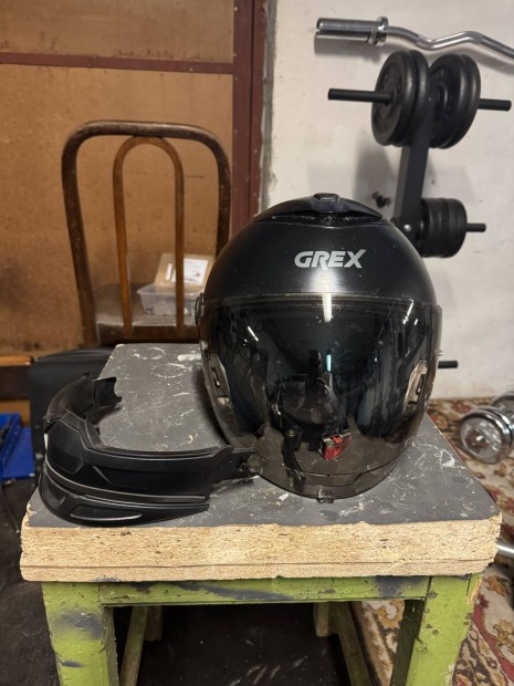 Grex G4,1 L- es bukosisak füstszínű plexivel