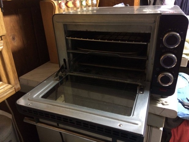 Grill st 220V