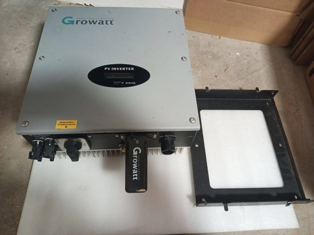 Growatt 5500MTL-S inverter ; 1 fzis , 5kw