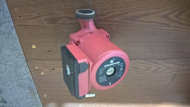 Grundfos UPS 25-80 230v-os használt fűtési keringető szivattyú,megkím