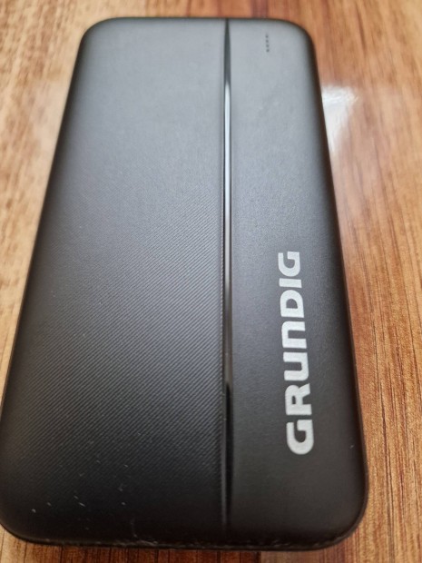 Grundig 10000 mAh powerbank elad 