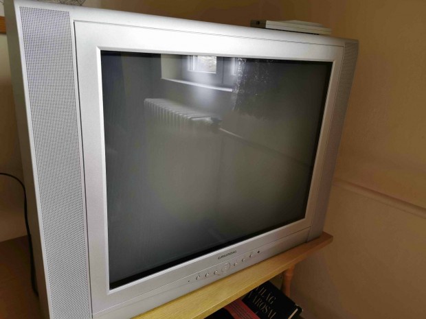 Grundig 72 cm-es kpcsves TV