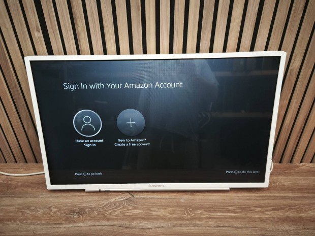 Grundig 82CM SMART WIFI TV. Amazon TV