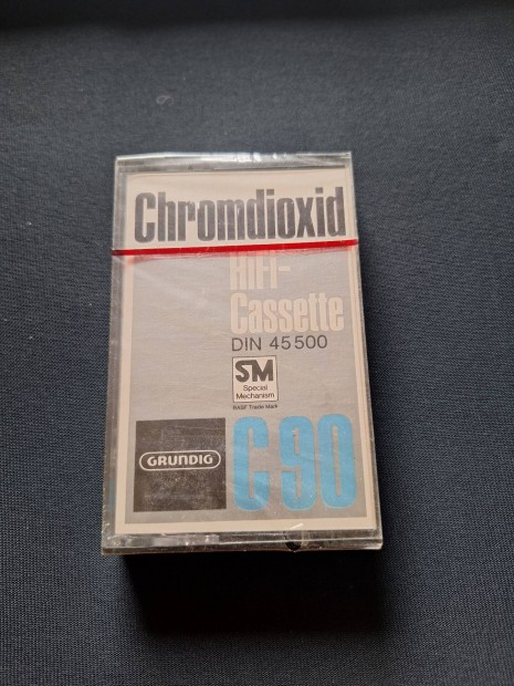 Grundig C90 Chromdioxid bontatlan kazetta 