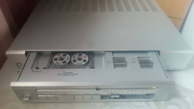 Grundig CF 7200 fiókos kazettás magnó deck