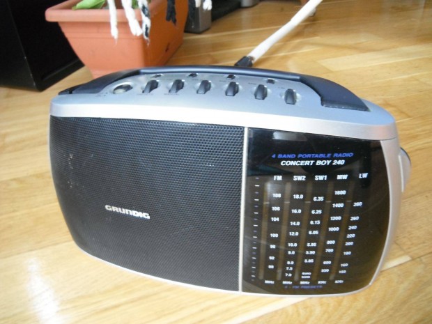 Grundig Concert Boy 240 j hang programozhat kisrdi