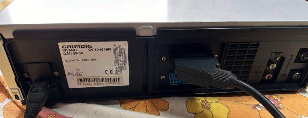 Grundig GV3045 HIFI, VHS vide magn