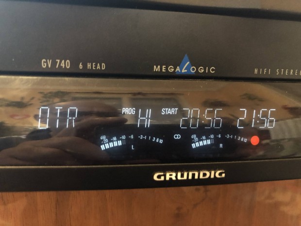 Grundig GV 740 SVHS. 