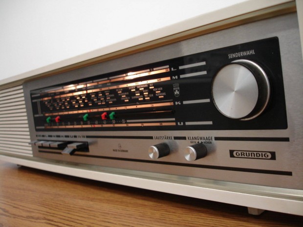 Grundig RF-150 igazi retr nagy mret asztali rdi 1967-1973 Igazi