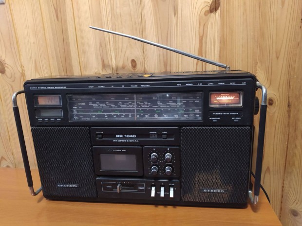 Grundig RR1040 rdi hibs llapotban