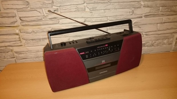 Grundig RR 400 retro hordozhat rdi, kazetts magn, rdismagn