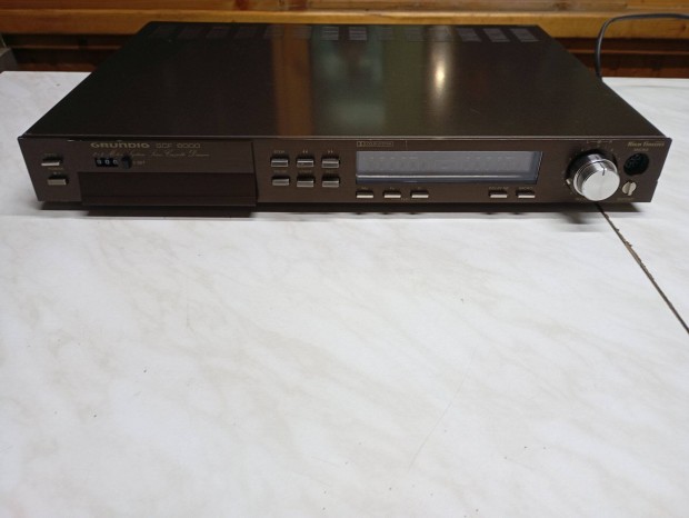 Grundig SCF6000 Hibs Deck Elad Szllts Az rban Utnvttel