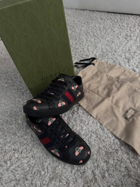 Gucci Ace Black Bee Limited Edition-43