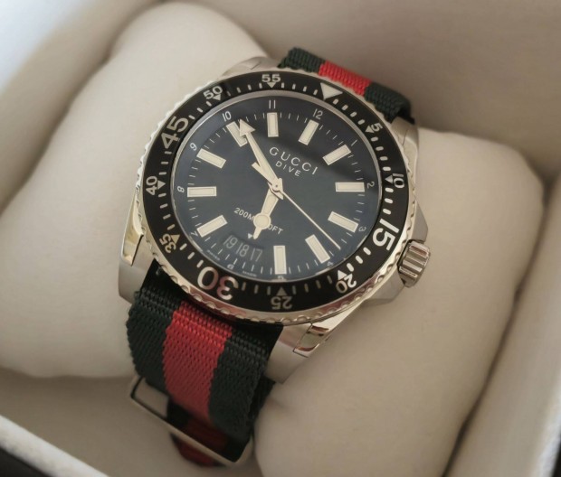 Gucci dive YA136209A frfi karra j, flis, sosem hordott llapotban