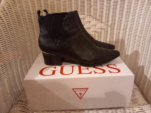 Guess bokacsizma