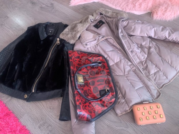 Guess kabt (2db), Moschino tska, Zara retikl ingyen elvihet