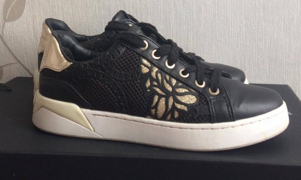 Guess ni cip(37)