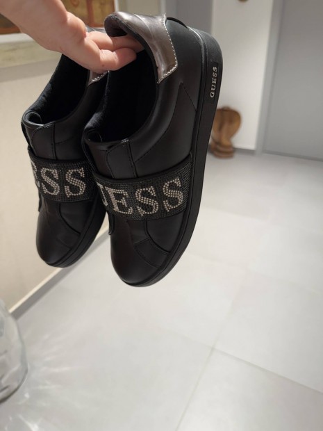 Guess n�i cip� 39