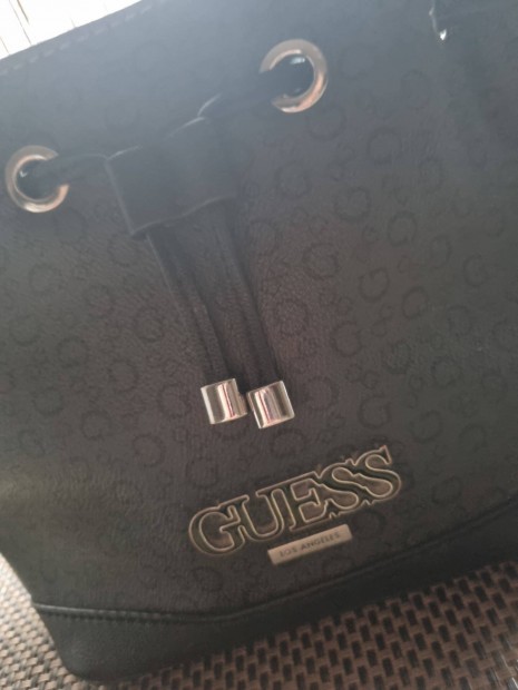 Guess tska elad