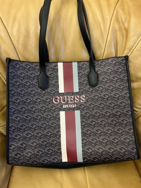 Guess táska eladó