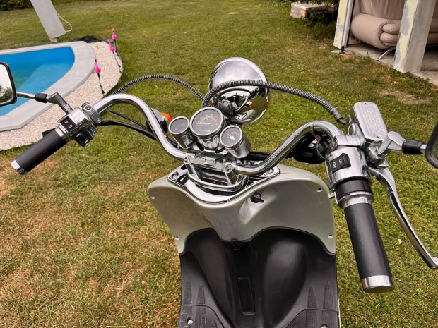 Guewer elektromos robogó