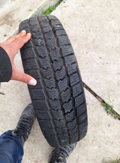 Gumi abroncs tli 185/r14c