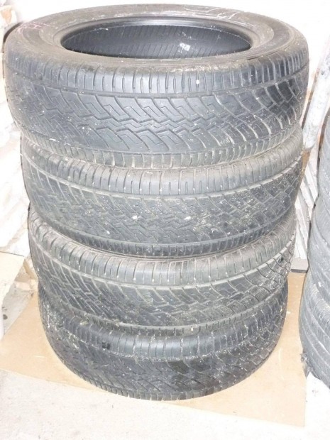 Gumiabrocs 4 db a k�pekszerinti �llapotban