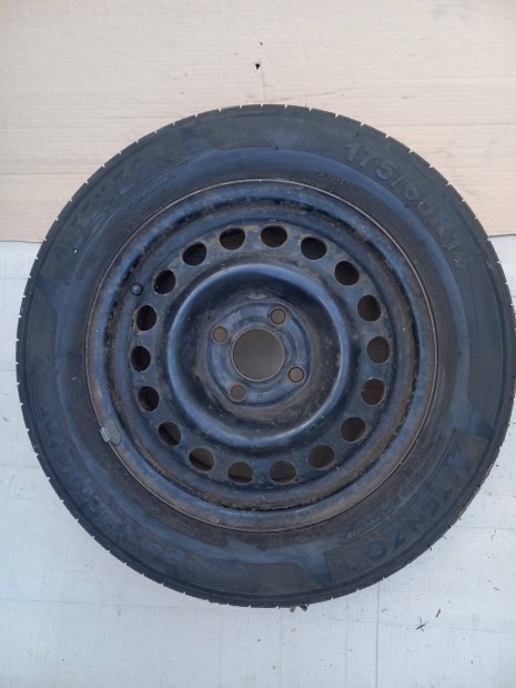 Gumiabroncs 175x65x14 