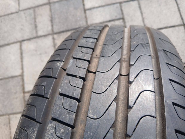 Gumiabroncs 205/60R16 Pirelli ny�ri �jszer�