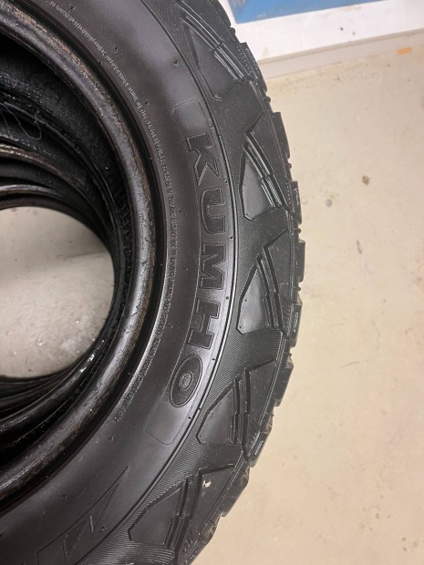 Gumiabroncs 205/80R16